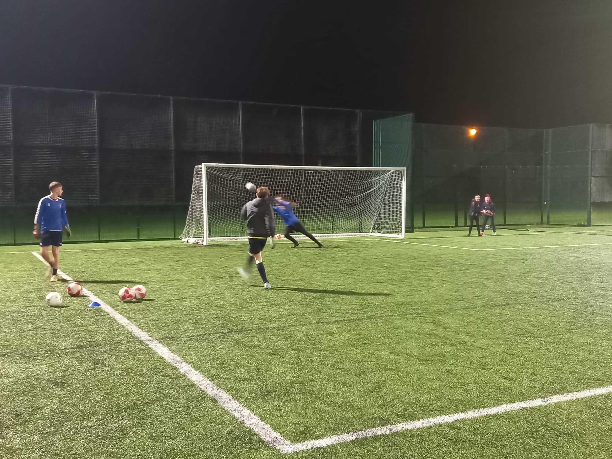 Goalkeeper training 1-to-1 session